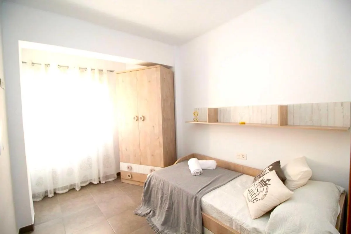 Expoholidays - Playa Almeria Apartment