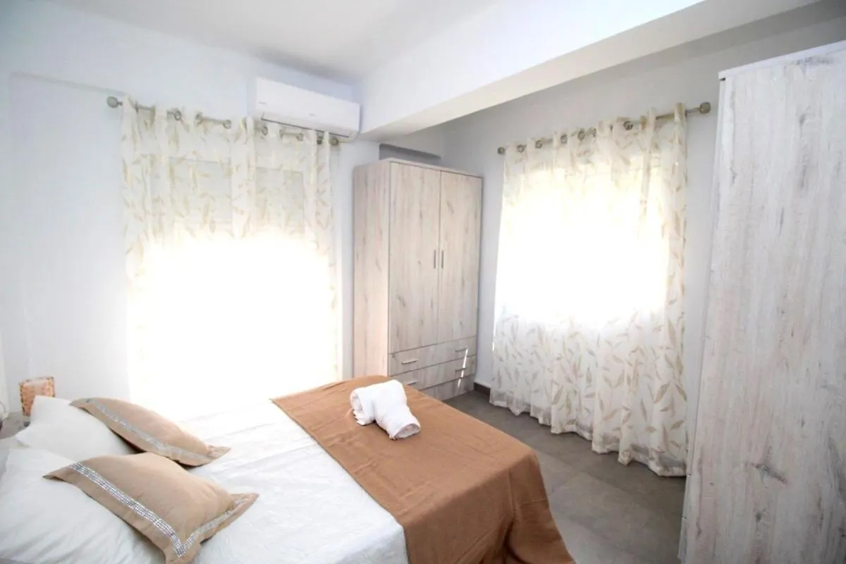 Expoholidays - Playa Almeria Apartment