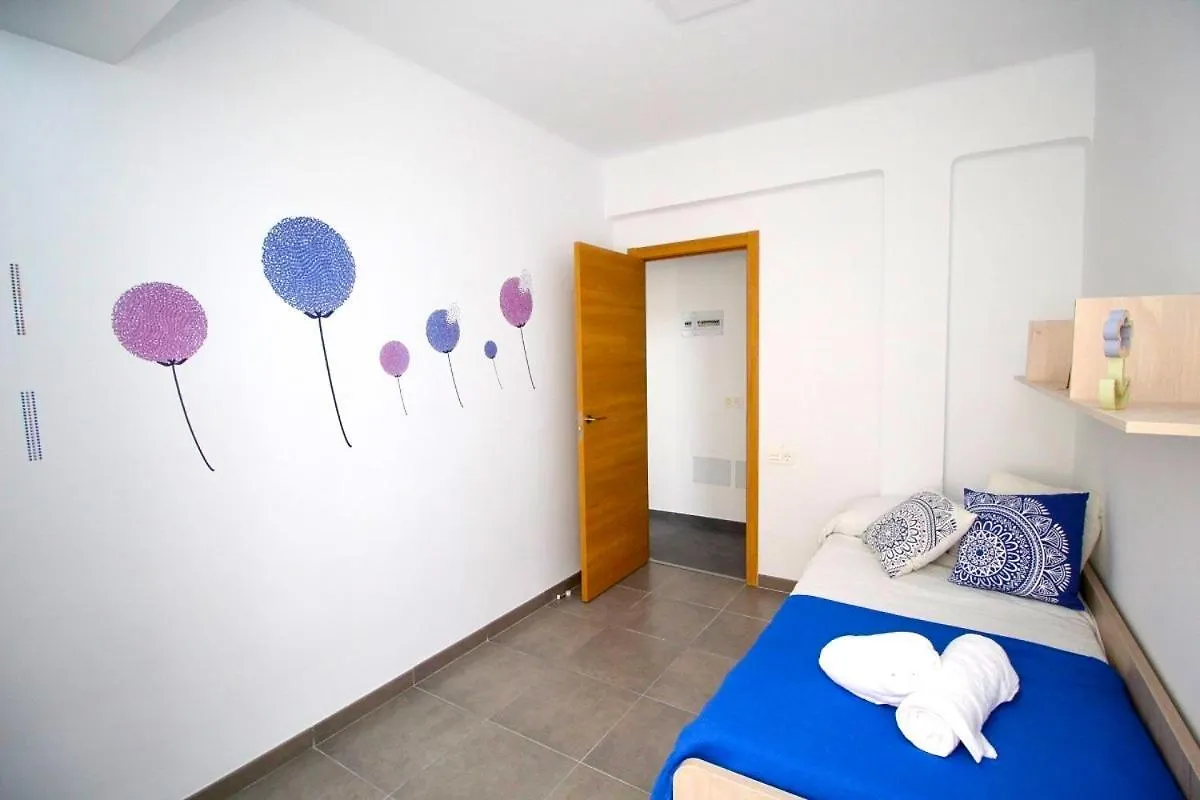 Expoholidays - Playa Almeria Apartment